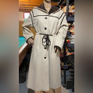 Vintage Youthcraft 100% Wool Coat Cream/Brown with Velvet Size 12 Womens